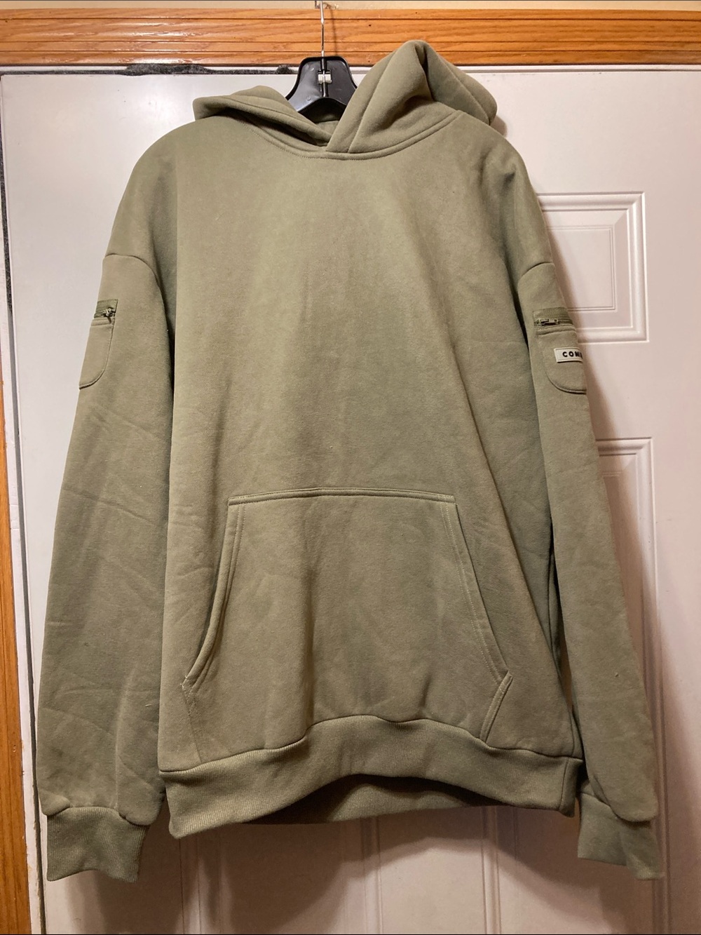 Comfrt Olive Green Pullover Hoodie with‎ Sleeve Zip Pocket XL NWOT
